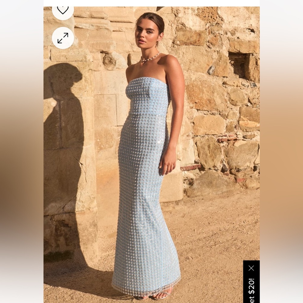 Baby blue gown - pearl